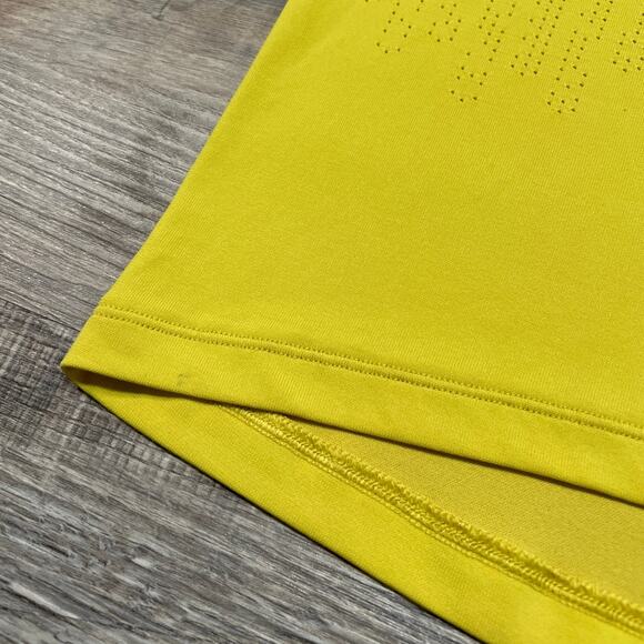 Lululemon Size Small Yellow Mesh Vent Short Sleeve Athletic Running Crew T Shirt - Picture 8 of 8